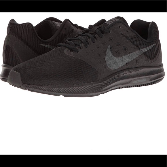 men's downshifter 7 running shoe